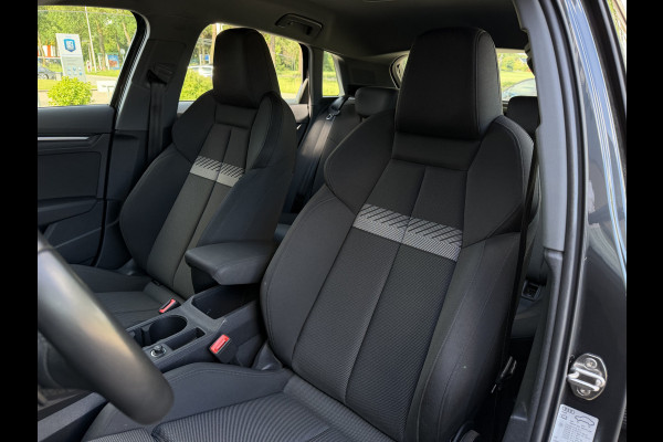 Audi A3 Sportback 35 1.4 TFSI Advanced edition / Automaat / Camera / Trekhaak(1.500KG) / Carplay / LED / 17'' LM /