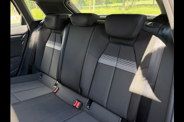 Audi A3 Sportback 35 1.4 TFSI Advanced edition / Automaat / Camera / Trekhaak(1.500KG) / Carplay / LED / 17'' LM /