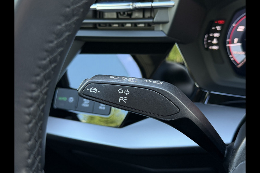 Audi A3 Sportback 35 1.4 TFSI Advanced edition / Automaat / Camera / Trekhaak(1.500KG) / Carplay / LED / 17'' LM /