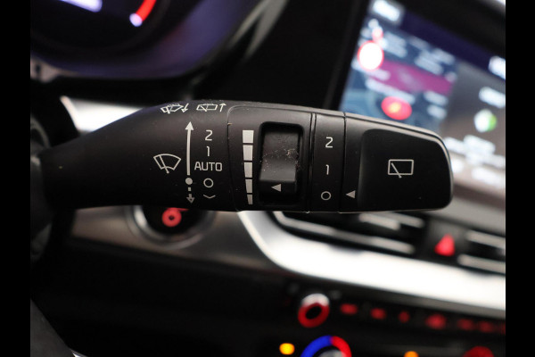 Kia e-Niro EXECUTIVE 64kWh 3 FASE ACCU SOH100% GARANTIE 2031* STOEL & STUUR VERWARMING. NAVIGATIE . PDC V+A