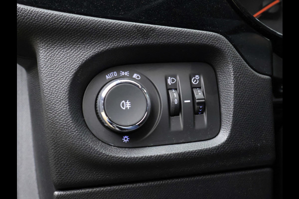 Opel Corsa 1.2 Edition Sport (APPLE CARPLAY,NAVI,CRUISE,LANE ASSIST,BLACK EDITION,SPORTSTOELEN,LM VELGEN,NETTE STAAT)