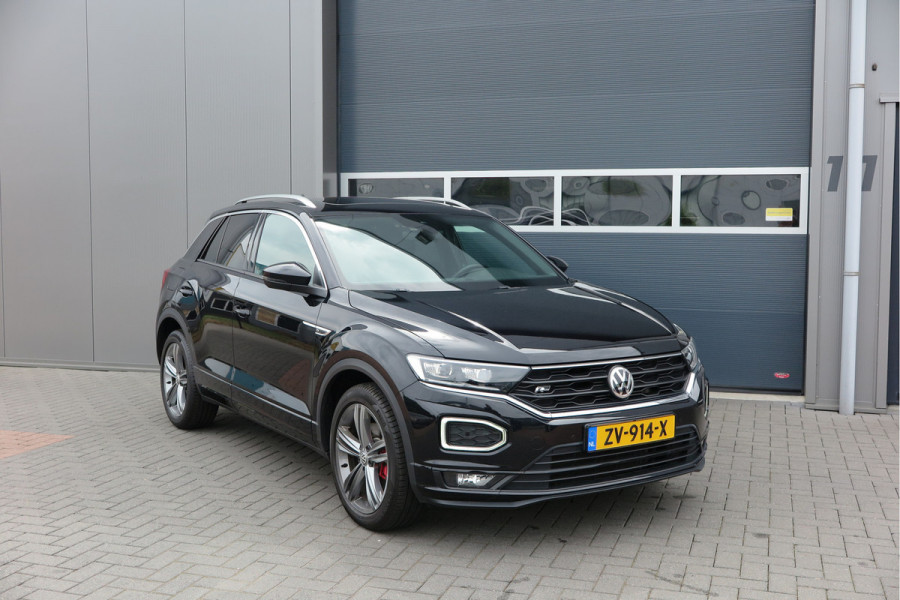 Volkswagen T-Roc 1.5 TSI 150pk DSG Sport Business R-Line , Pano , Virtual , Xenon, Leder, Navi , Carplay , LMV, PDC, Camera etc. etc