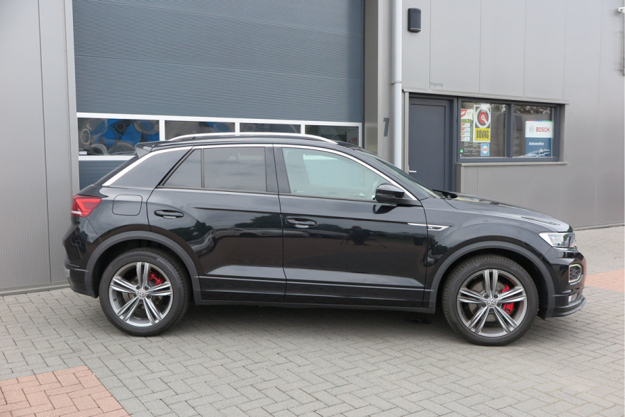 Volkswagen T-Roc 1.5 TSI 150pk DSG Sport Business R-Line , Pano , Virtual , Xenon, Leder, Navi , Carplay , LMV, PDC, Camera etc. etc