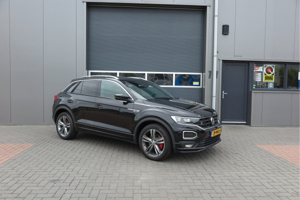 Volkswagen T-Roc 1.5 TSI 150pk DSG Sport Business R-Line , Pano , Virtual , Xenon, Leder, Navi , Carplay , LMV, PDC, Camera etc. etc