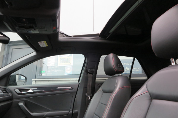 Volkswagen T-Roc 1.5 TSI 150pk DSG Sport Business R-Line , Pano , Virtual , Xenon, Leder, Navi , Carplay , LMV, PDC, Camera etc. etc