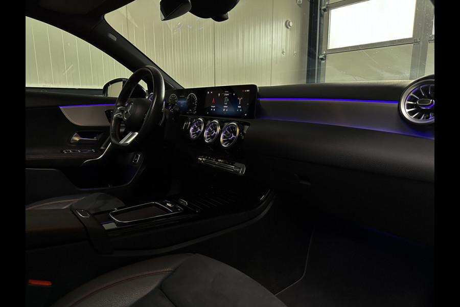 Mercedes-Benz A-Klasse 250 e AMG Line Pano | Memory | Headup | 360 | 1e eig | 12 maanden garantie