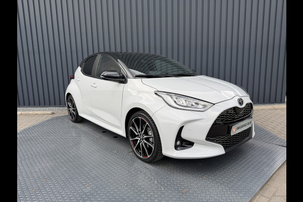 Toyota Yaris 1.5 Hybrid GR Sport / Bi tone | UNIEK 8.700 km!!! | JBL | PDC V+A | Head-up | Rijklaar!!
