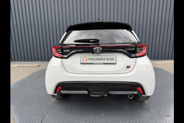 Toyota Yaris 1.5 Hybrid GR Sport / Bi tone | UNIEK 8.700 km!!! | JBL | PDC V+A | Head-up | Rijklaar!!