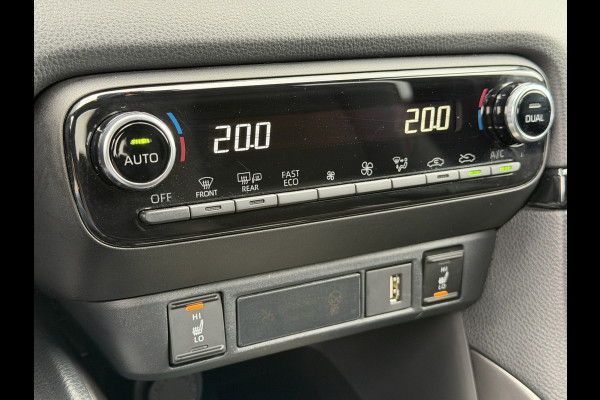 Toyota Yaris 1.5 Hybrid GR Sport / Bi tone | UNIEK 8.700 km!!! | JBL | PDC V+A | Head-up | Rijklaar!!