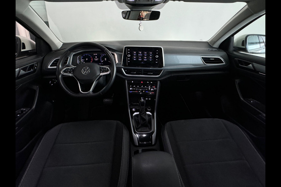Volkswagen T-Roc 1.5 TSI R-Line Keyless|Sfeer|IQ|Camera|Lane