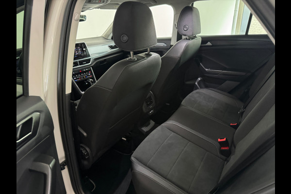 Volkswagen T-Roc 1.5 TSI R-Line Keyless|Sfeer|IQ|Camera|Lane