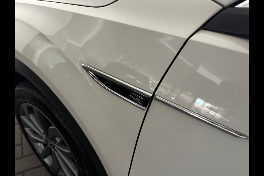 Volkswagen T-Roc 1.5 TSI R-Line Keyless|Sfeer|IQ|Camera|Lane