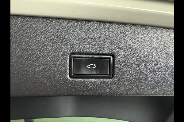 Volkswagen T-Roc 1.5 TSI R-Line Keyless|Sfeer|IQ|Camera|Lane
