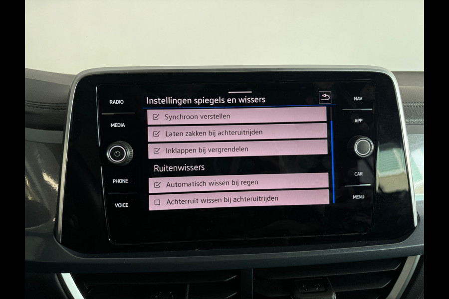 Volkswagen T-Roc 1.5 TSI R-Line Keyless|Sfeer|IQ|Camera|Lane