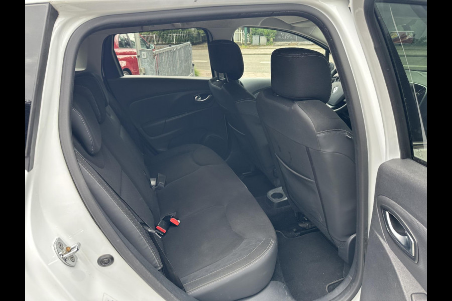 Renault Clio Estate 0.9 TCe Limited Navi|Carplay|Keyless|DAB|Cruise