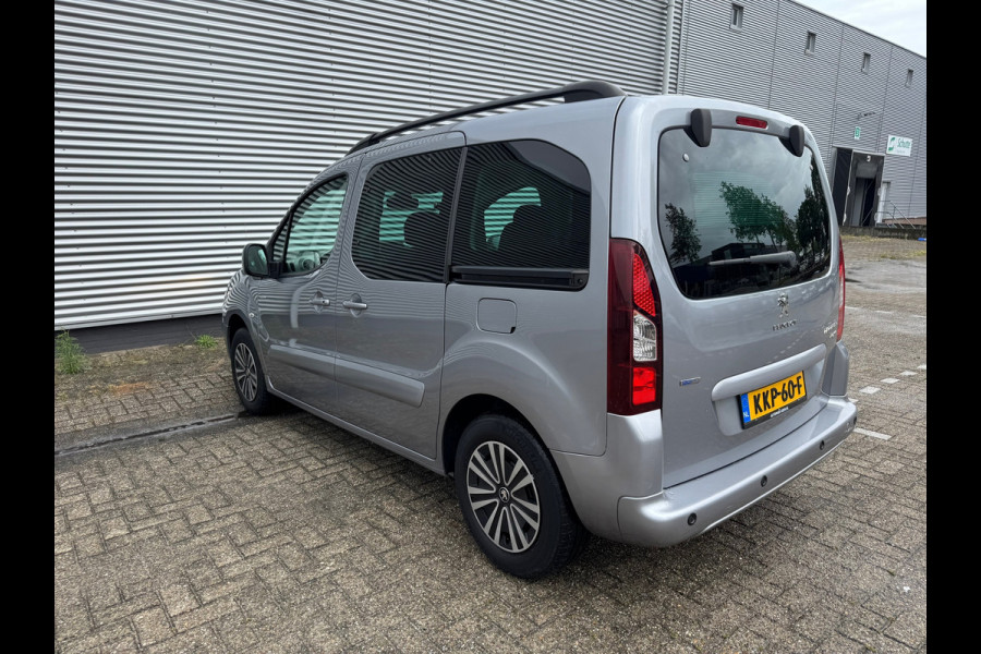 Peugeot Partner Tepee 1.2 PureTech Active,Navigatie,Airco,Cruisecontrol,Parkeersensoren,
