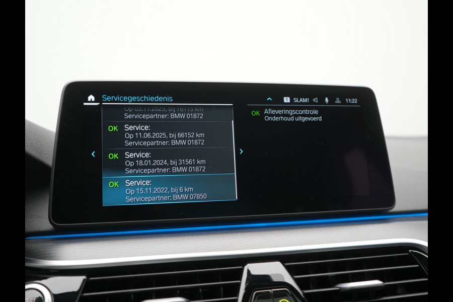 BMW 5 Serie Touring 530e M Sport PHEV 293pk Dealer O.H. | Trekhaak Af Fabriek | Panodak | Head Up | Adaptive Cruise | Camera | Lederen Sportstoelen Memory & Verwarmd | Sfeerverlichting | Blis | Stuur Verwarmd | Apple Carplay | Navigatie | DAB | Plug In Hybrid |