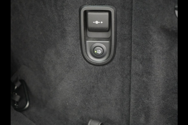 BMW 5 Serie Touring 530e M Sport PHEV 293pk Dealer O.H. | Trekhaak Af Fabriek | Panodak | Head Up | Adaptive Cruise | Camera | Lederen Sportstoelen Memory & Verwarmd | Sfeerverlichting | Blis | Stuur Verwarmd | Apple Carplay | Navigatie | DAB | Plug In Hybrid |