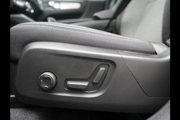 Volvo XC40 T5 Recharge Inscription PHEV 262pk Dealer O.H. | Trekhaak Af Fabriek | Panodak | Adaptive Cruise | 360 Camera | Harman / Kardon | Stoelen Memory & Verwarmd | Keyless | Blis | Apple Carplay | Naviatie