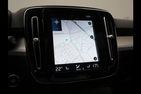 Volvo XC40 T5 Recharge Inscription PHEV 262pk Dealer O.H. | Trekhaak Af Fabriek | Panodak | Adaptive Cruise | 360 Camera | Harman / Kardon | Stoelen Memory & Verwarmd | Keyless | Blis | Apple Carplay | Naviatie