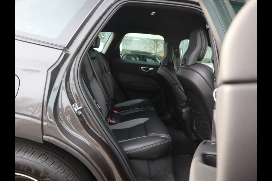 Volvo XC60 2.0 B4 R-Design Navi / Camera / Stoelverw /  Leder / Facelift Lage kilometerstand / Mild Hybride
