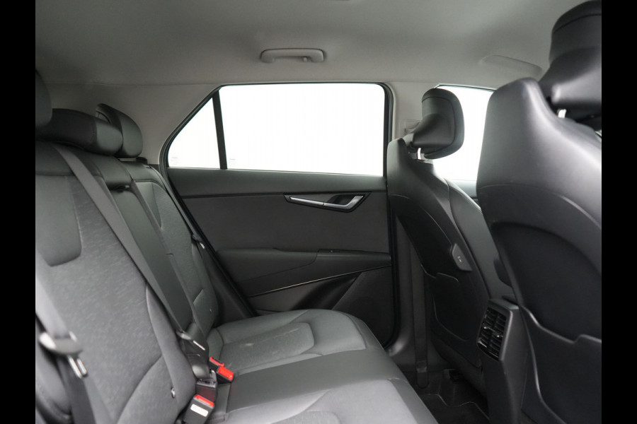 Kia Niro 1.6 GDi DynamicLine PHEV 182pk Dealer O.H. | Adaptive Cruise | Camera | Harman / Kardon | Lederen Sportstoelen & Stuur Verwarmd | Keyless | Blis | Sfeerverlichting | Apple Carplay | Navigatie | DAB | Plug In Hybrid |