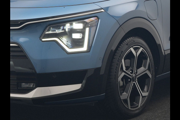 Kia Niro 1.6 GDi DynamicLine PHEV 182pk Dealer O.H. | Adaptive Cruise | Camera | Harman / Kardon | Lederen Sportstoelen & Stuur Verwarmd | Keyless | Blis | Sfeerverlichting | Apple Carplay | Navigatie | DAB | Plug In Hybrid |