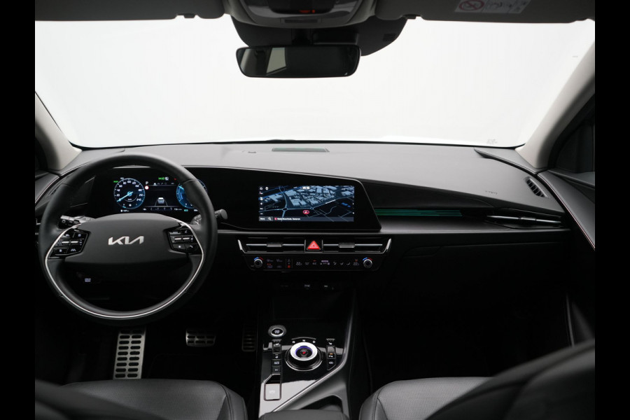 Kia Niro 1.6 GDi DynamicLine PHEV 182pk Dealer O.H. | Adaptive Cruise | Camera | Harman / Kardon | Lederen Sportstoelen & Stuur Verwarmd | Keyless | Blis | Sfeerverlichting | Apple Carplay | Navigatie | DAB | Plug In Hybrid |