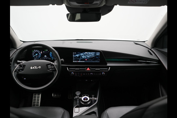Kia Niro 1.6 GDi DynamicLine PHEV 182pk Dealer O.H. | Adaptive Cruise | Camera | Harman / Kardon | Lederen Sportstoelen & Stuur Verwarmd | Keyless | Blis | Sfeerverlichting | Apple Carplay | Navigatie | DAB | Plug In Hybrid |