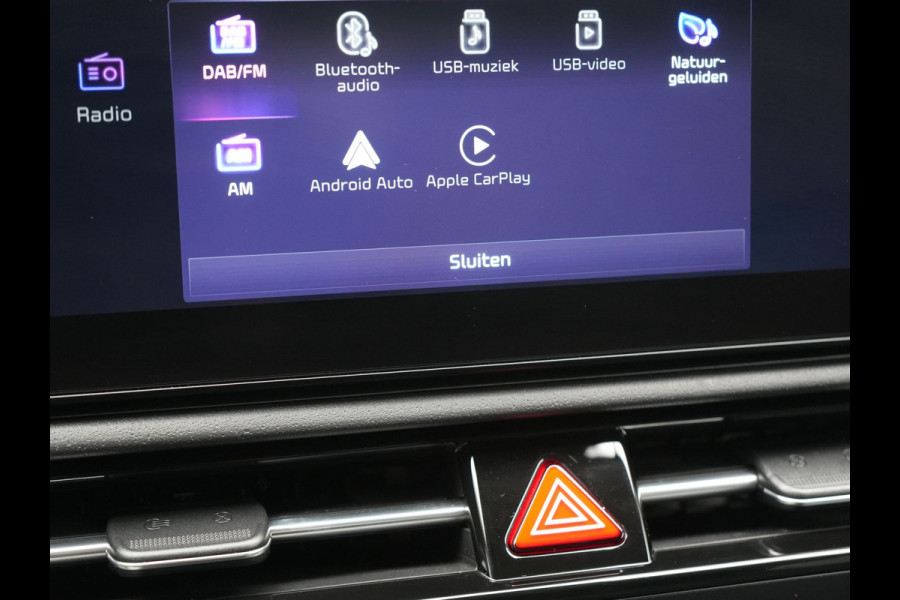 Kia Niro 1.6 GDi DynamicLine PHEV 182pk Dealer O.H. | Adaptive Cruise | Camera | Harman / Kardon | Lederen Sportstoelen & Stuur Verwarmd | Keyless | Blis | Sfeerverlichting | Apple Carplay | Navigatie | DAB | Plug In Hybrid |