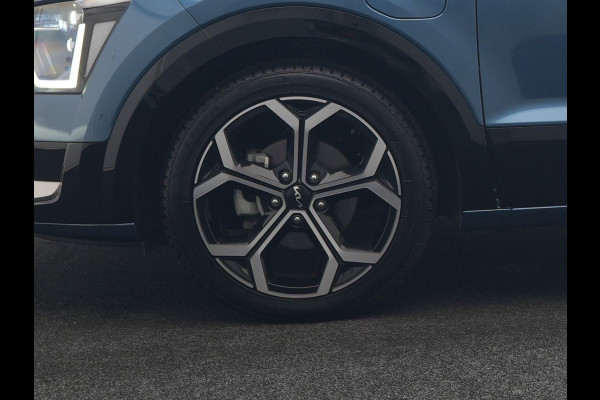 Kia Niro 1.6 GDi DynamicLine PHEV 182pk Dealer O.H. | Adaptive Cruise | Camera | Harman / Kardon | Lederen Sportstoelen & Stuur Verwarmd | Keyless | Blis | Sfeerverlichting | Apple Carplay | Navigatie | DAB | Plug In Hybrid |