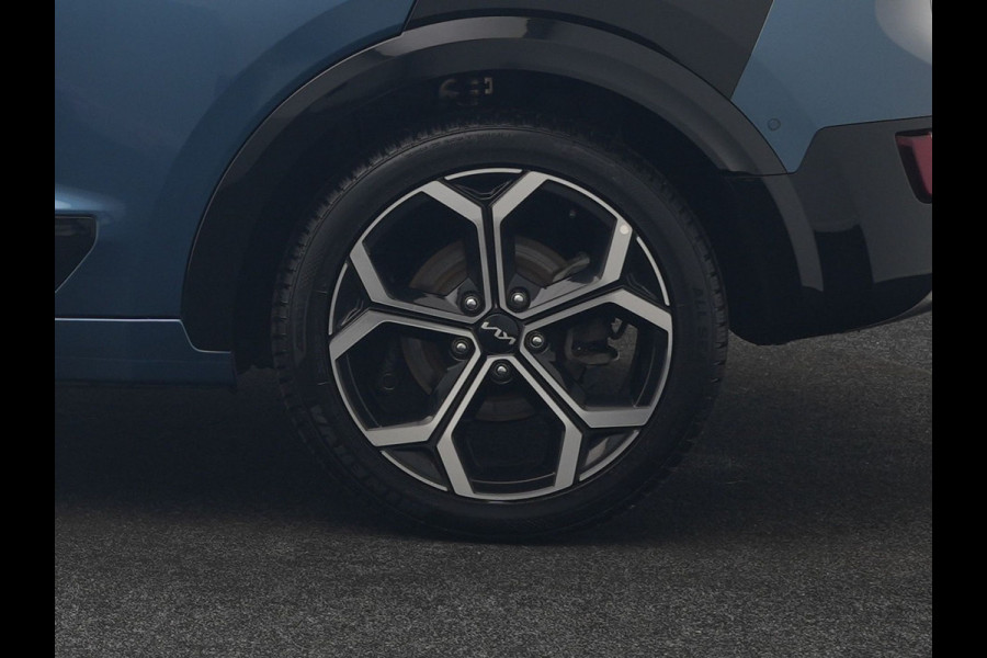 Kia Niro 1.6 GDi DynamicLine PHEV 182pk Dealer O.H. | Adaptive Cruise | Camera | Harman / Kardon | Lederen Sportstoelen & Stuur Verwarmd | Keyless | Blis | Sfeerverlichting | Apple Carplay | Navigatie | DAB | Plug In Hybrid |
