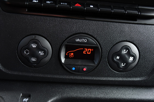 Renault Master T35 2.3 dCi 150 L2H2 PB Edition Camera, Cruise, LED, 150pk, Multimedia, LED, Trekhaak, NAVI, Uniek!