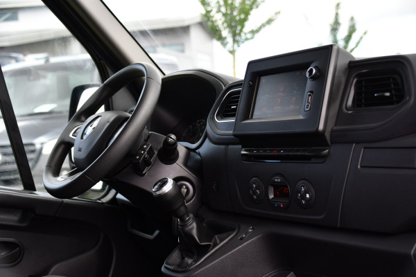 Renault Master T35 2.3 dCi 150 L2H2 PB Edition Camera, Cruise, LED, 150pk, Multimedia, LED, Trekhaak, NAVI, Uniek!