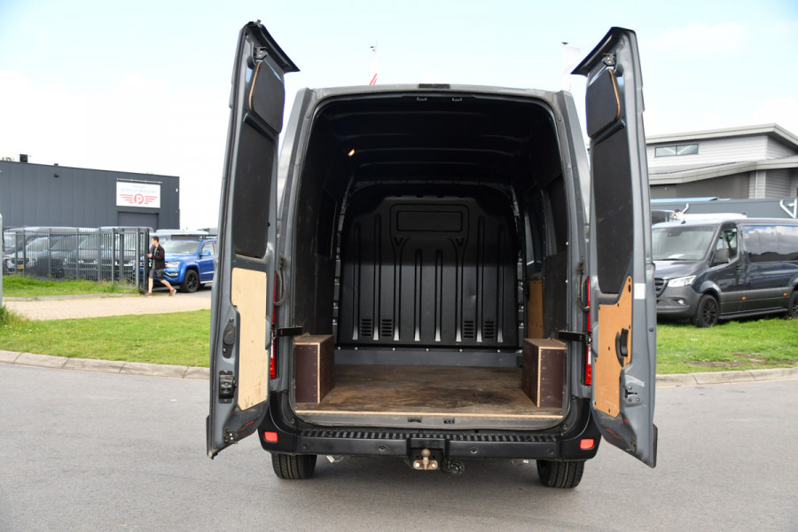 Renault Master T35 2.3 dCi 150 L2H2 PB Edition Camera, Cruise, LED, 150pk, Multimedia, LED, Trekhaak, NAVI, Uniek!