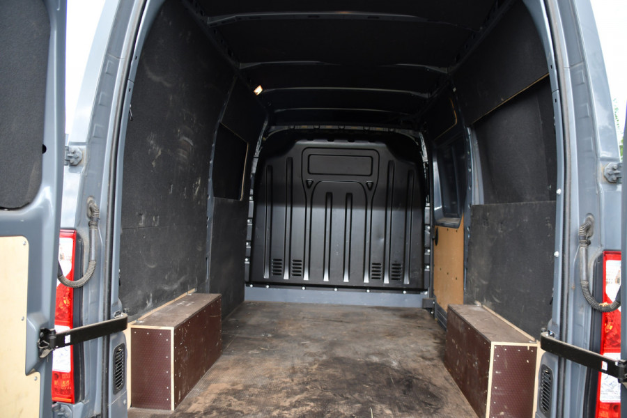 Renault Master T35 2.3 dCi 150 L2H2 PB Edition Camera, Cruise, LED, 150pk, Multimedia, LED, Trekhaak, NAVI, Uniek!