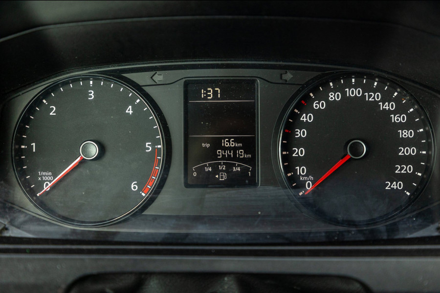 Volkswagen Transporter 2.0 TDI L2H1 Comfortline Volledig ingericht I NAP I Camera I