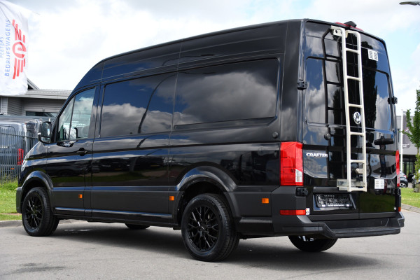 Volkswagen Crafter 35 2.0 TDI L3H3 Black Edition Camera, Cruise, Carplay, 177pk, Multimedia, Geveerde stoel, Uniek!