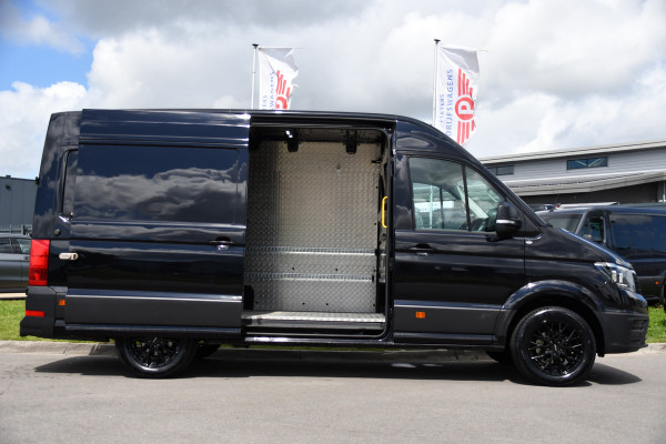 Volkswagen Crafter 35 2.0 TDI L3H3 Black Edition Camera, Cruise, Carplay, 177pk, Multimedia, Geveerde stoel, Uniek!