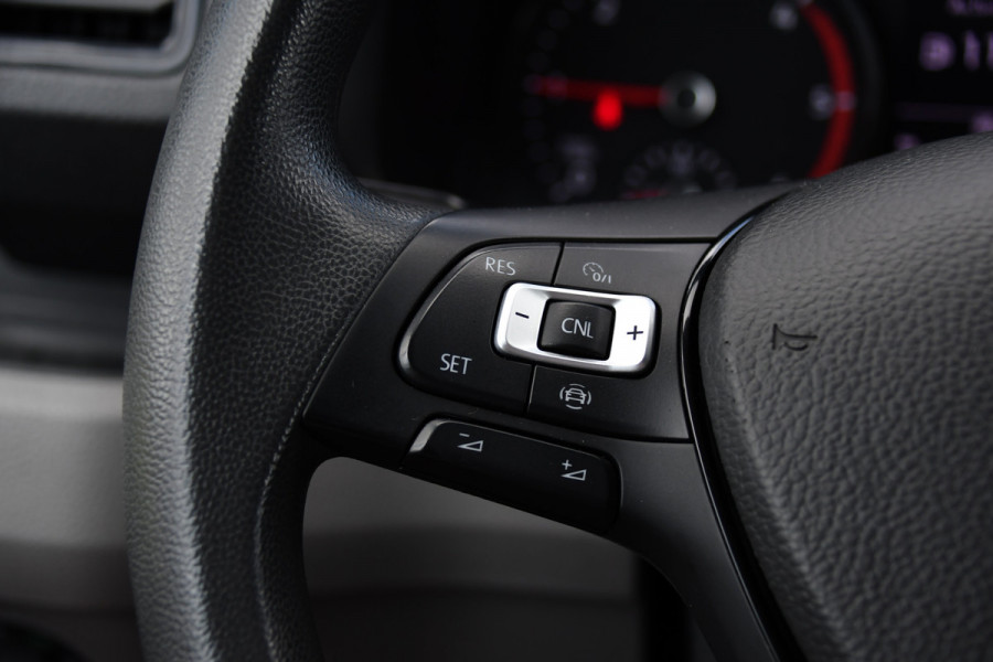 Volkswagen Crafter 35 2.0 TDI L3H3 Black Edition Camera, Cruise, Carplay, 177pk, Multimedia, Geveerde stoel, Uniek!