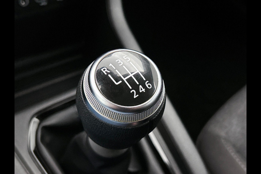 Renault Clio 1.0 TCe 90 Equilibre Navigatie Apple Carplay/Android Auto Cruise Control Full LED Airco