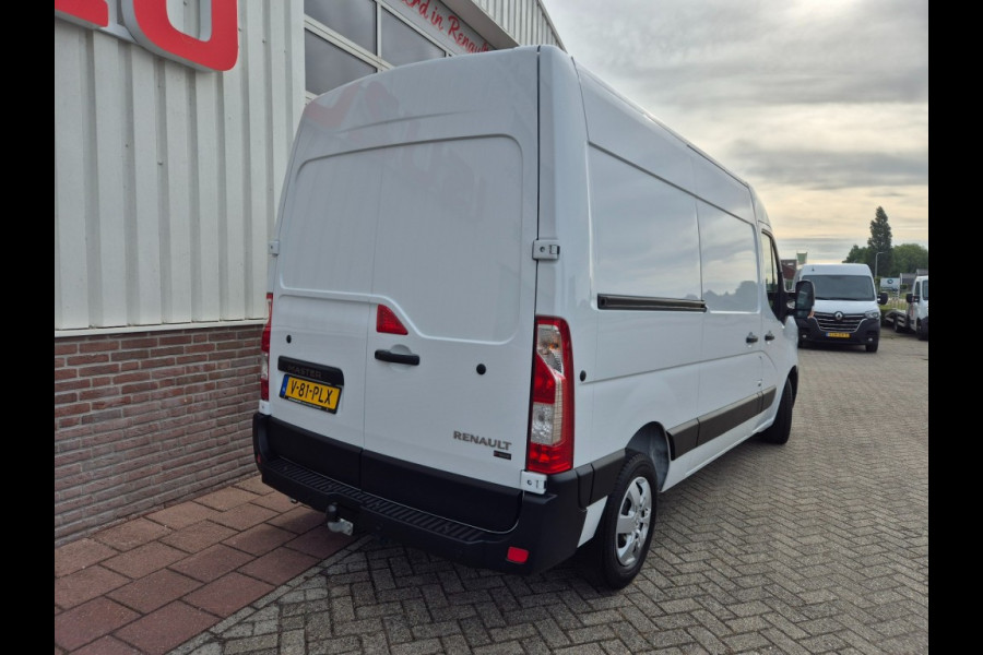 Renault Master L2H2 2,3 dci 135 Pk Euro 6 35.693 Km!! PDC Camera Navi 2500 Kg Trekgewicht