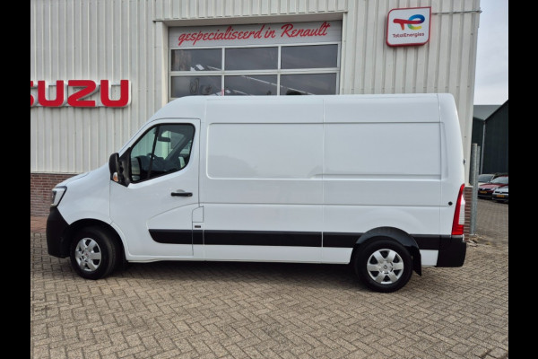 Renault Master L2H2 2,3 dci 135 Pk Euro 6 35.693 Km!! PDC Camera Navi 2500 Kg Trekgewicht