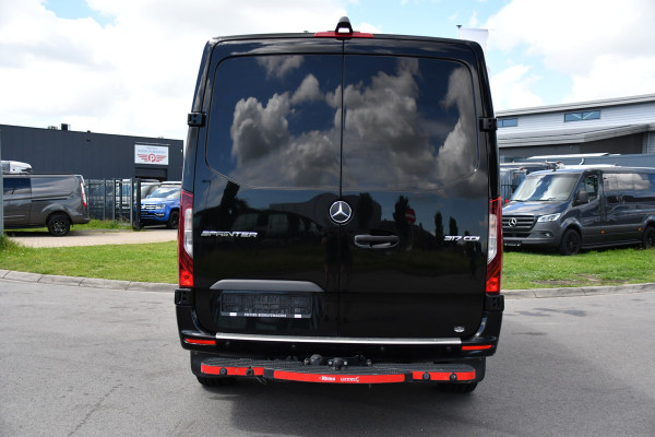 Mercedes-Benz Sprinter 317 1.9 CDI L2H1 RWD Black Edition Adaptieve Cruise, Camera, LED, Carplay, 3500kg Trekhaak, Stoelverwarming, Standkachel, Softclose, Automaat, Uniek!
