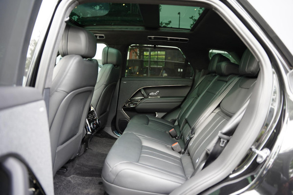 Land Rover Range Rover Sport P 550 E Autobiography M 26 Black Pack