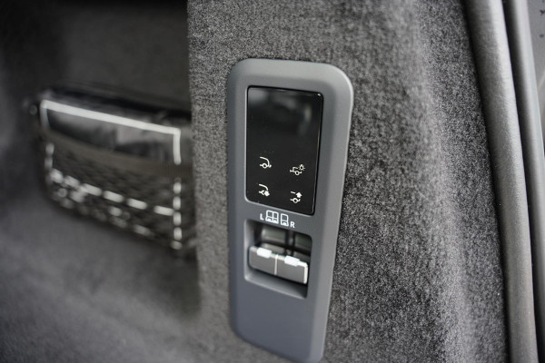 Land Rover Range Rover Sport P 550 E Autobiography M 26 Black Pack