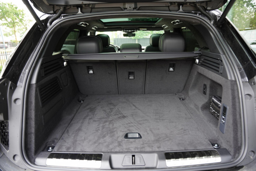 Land Rover Range Rover Sport P 550 E Autobiography M 26 Black Pack