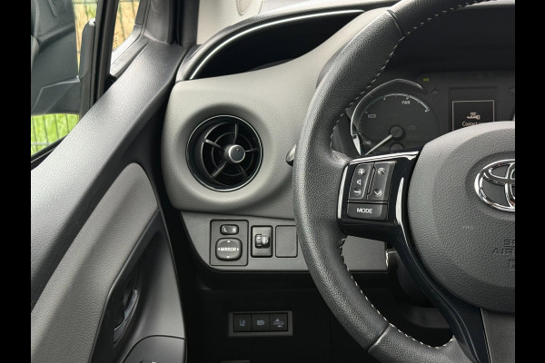 Toyota Yaris 1.5 Hybrid Dynamic | Camera | Bluetooth | Cruise Control |