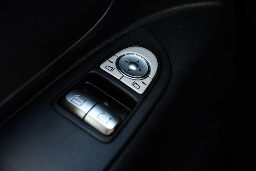 Mercedes-Benz Vito 116 CDI L2 PB Edition Camera, Cruise, Carplay, LED, 164pk, Automaat, Multimedia, Uniek!