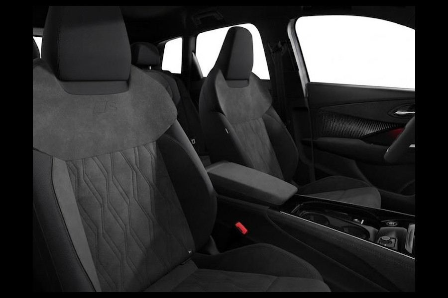 Audi Q3 S edition e-hybrid 272 pk | Techniekpakket Pro | Matrix LED koplampen | S line met microvezel sportstoelen | Optiekpakket zwart-glanzend |